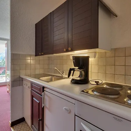 Апартаменти Vacanceole - Cote Brune Ле-дез-Альп